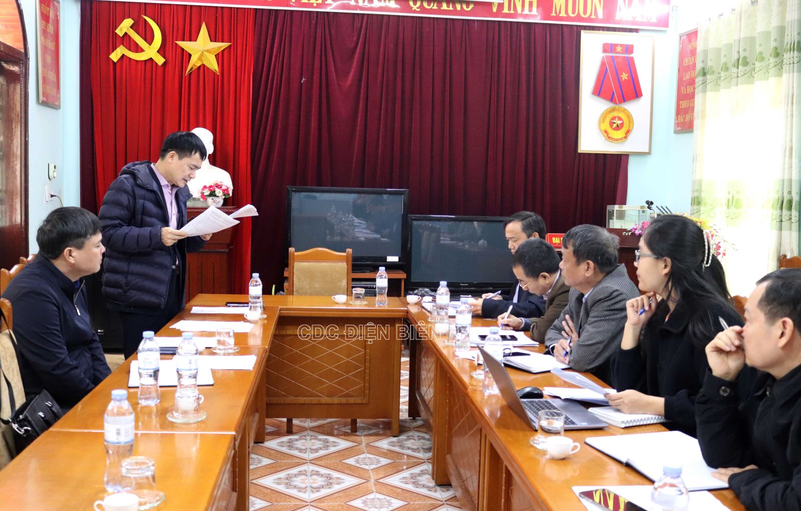 PGS.TS Trần Thanh Dương phát biểu ý kiến tại buổi làm việc với Sở Y tế